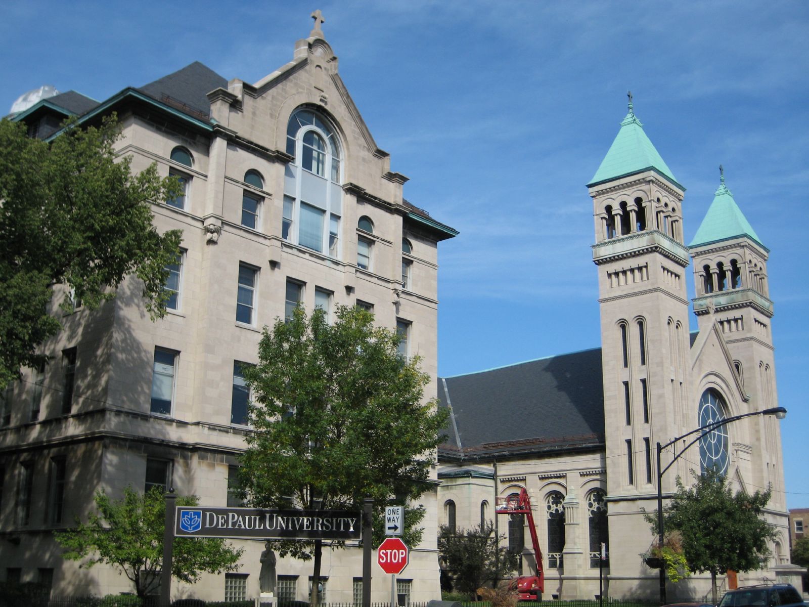 Кампус DePaul University