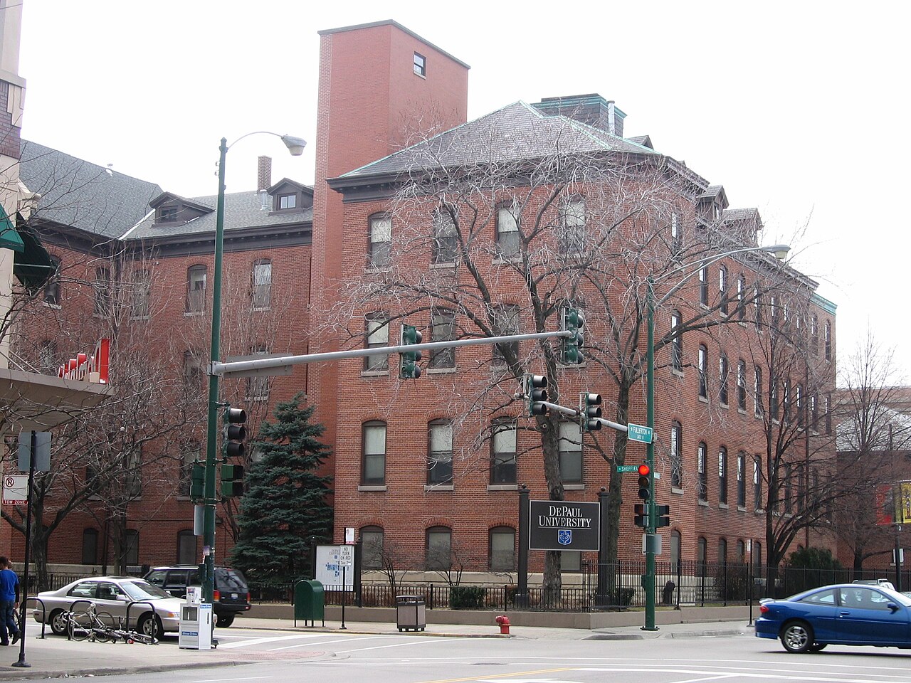 Краснокирпичный корпус, DePaul University