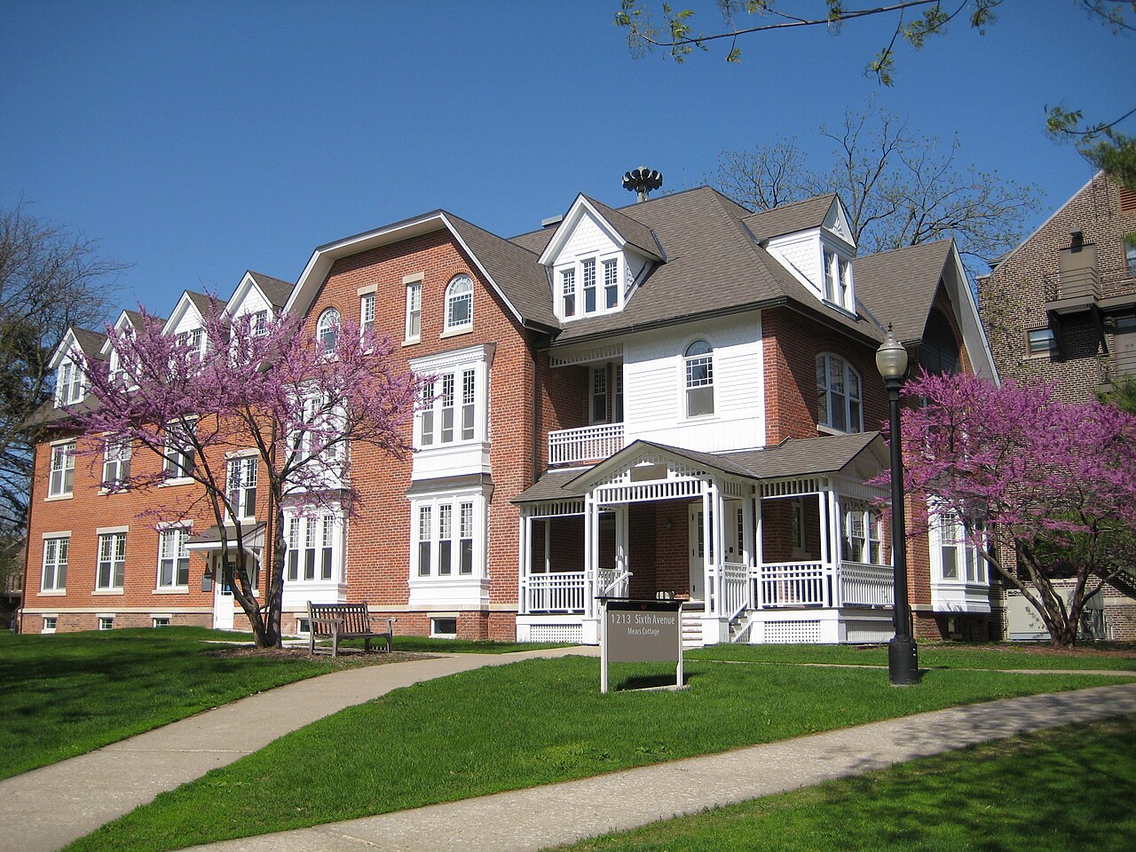 Викторианский корпус Мирс-коттедж, Grinnell College