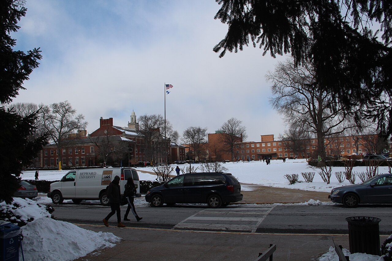 Главная площадь кампуса Howard University