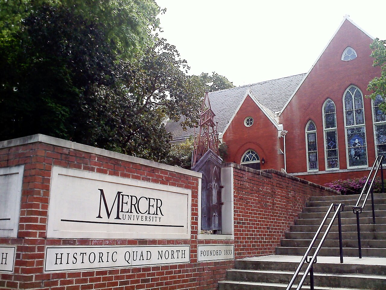 Готический краснокирпичный корпус, Mercer University