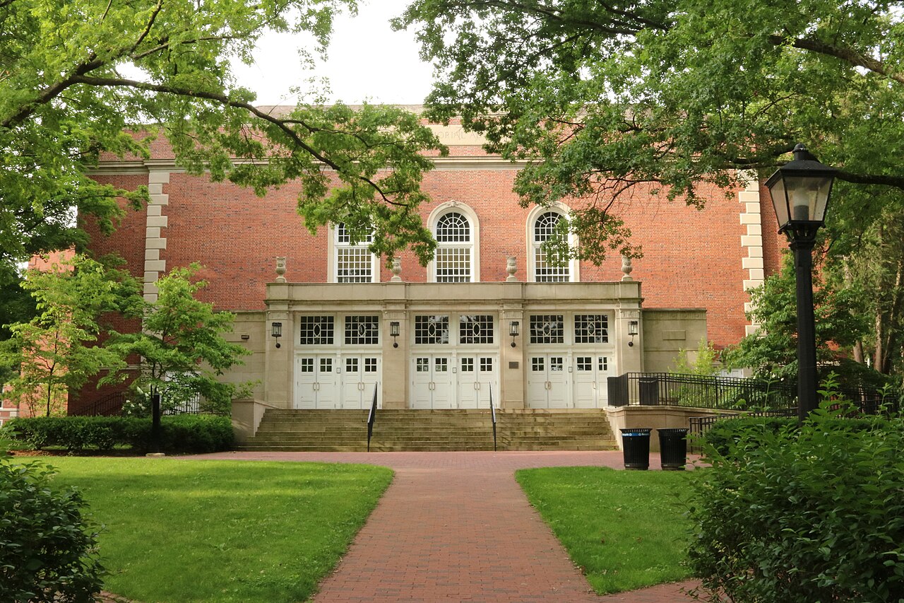 Исторические краснокирпичные корпуса Ohio University