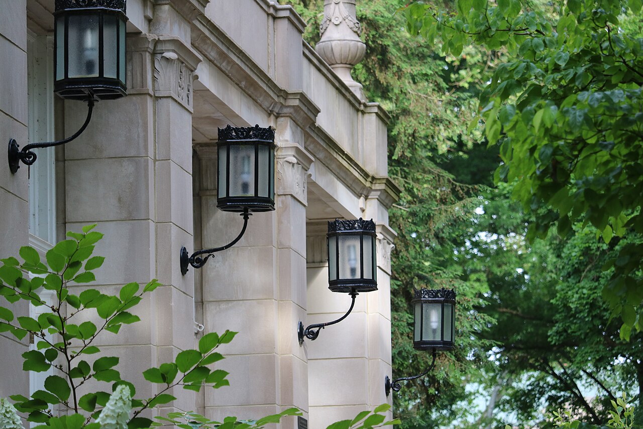Детали кампуса на College Green, Ohio University