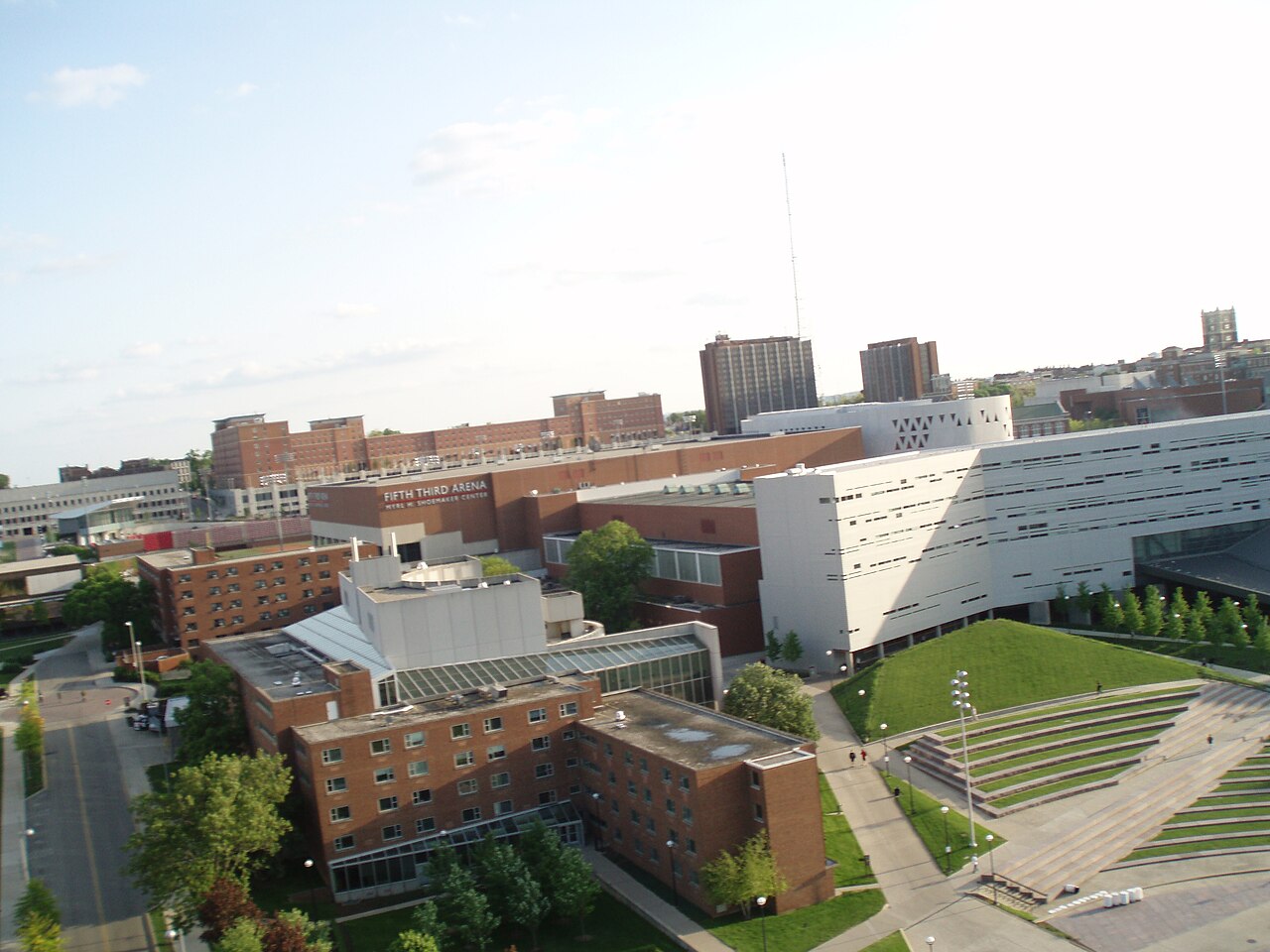 Кампус University of Cincinnati с высоты
