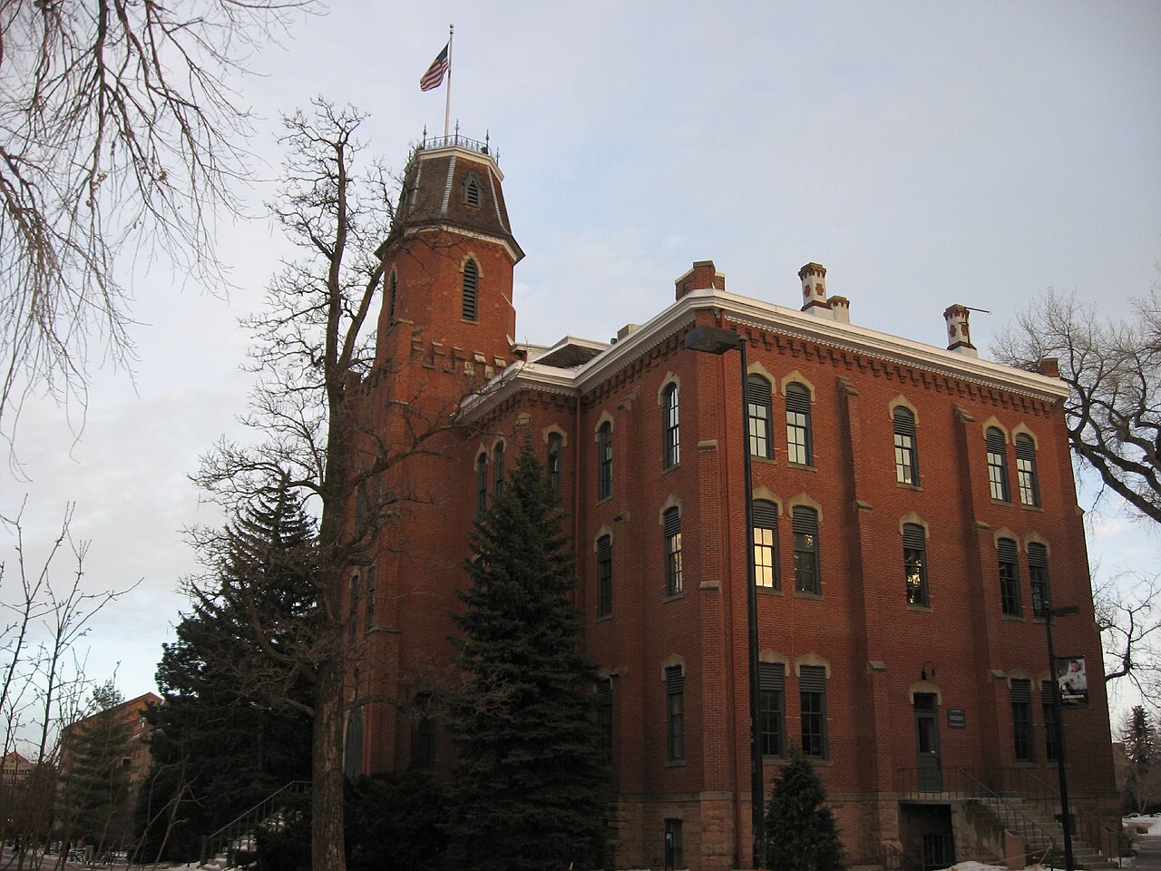 Old Main в кампусе CU Boulder