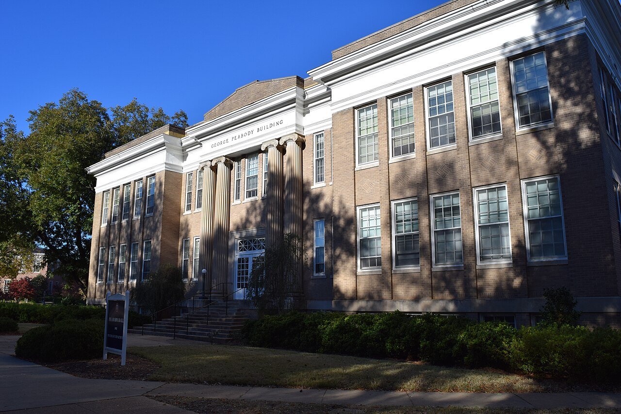 Джордж-Пибоди-холл, University of Mississippi