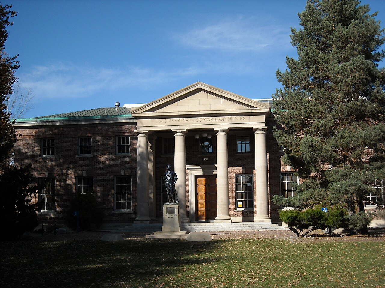 Школа горного дела Маккея, University of Nevada Reno