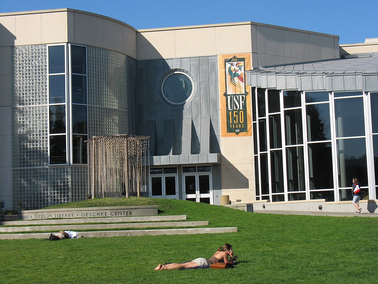 Библиотека Глисон, University of San Francisco