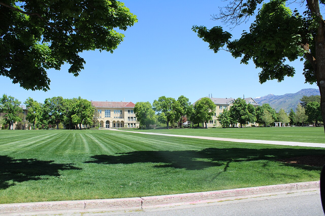 Логан с кампуса Utah State University