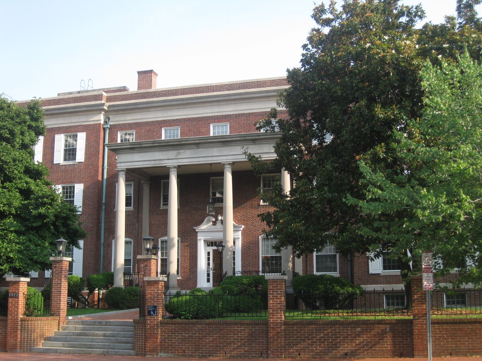 Кампус George Washington University