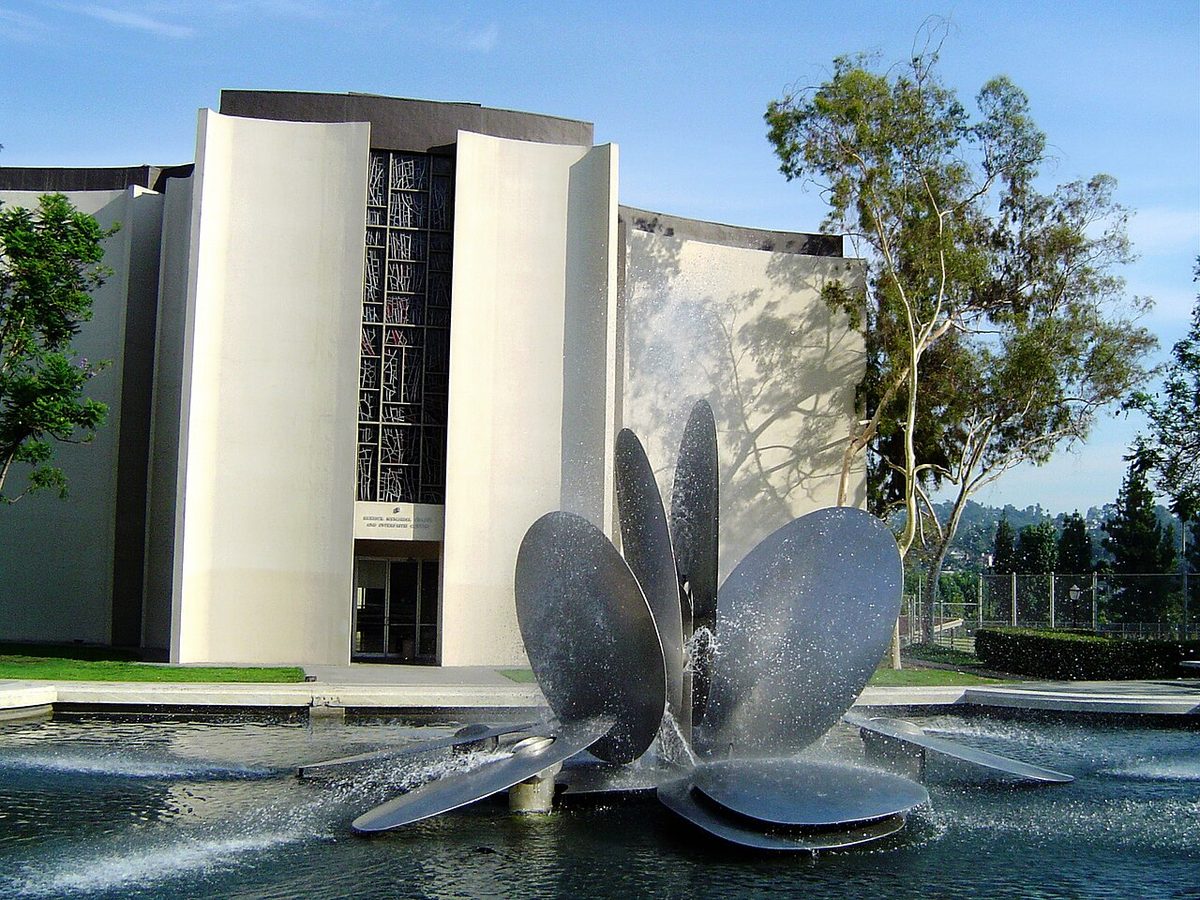 Кампус Occidental College