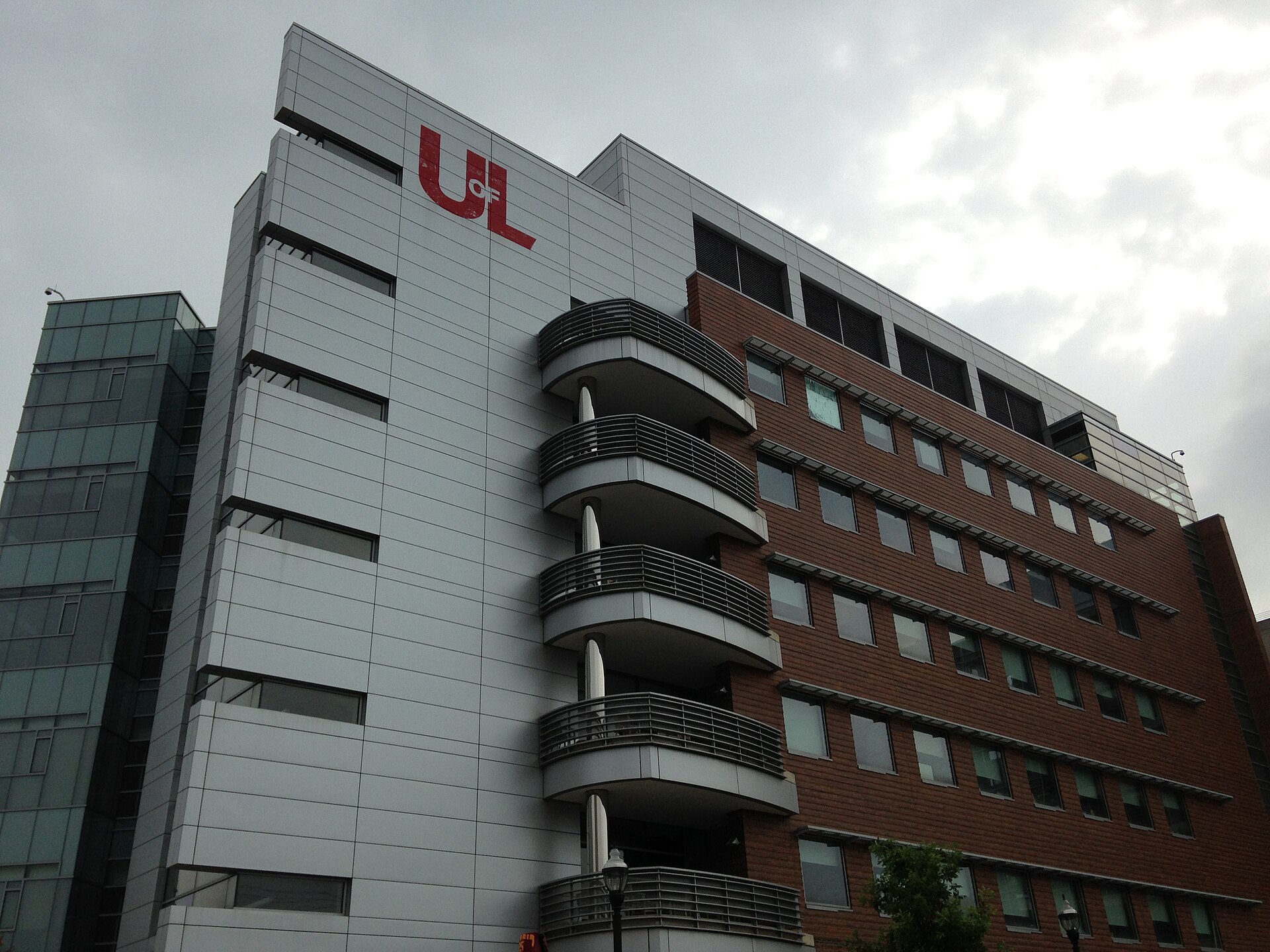 Кампус University of Louisville