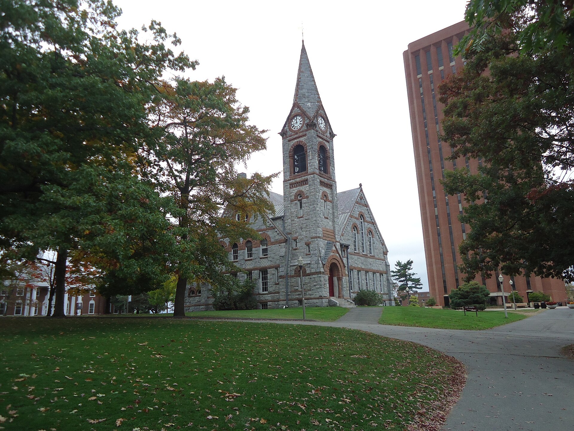 Кампус University of Massachusetts, Amherst